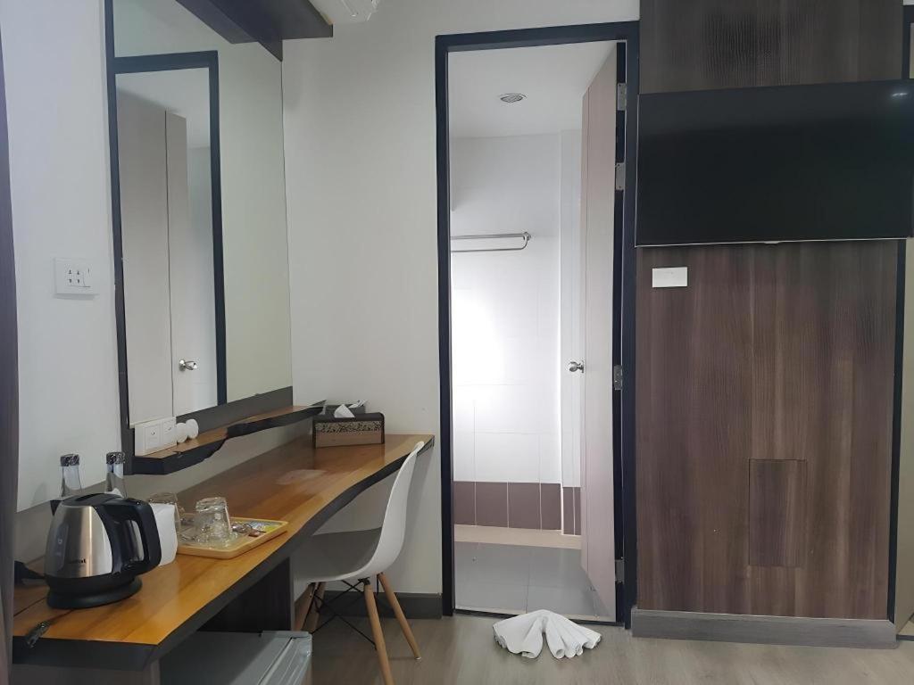Veethara Boutique Hotel Udon Thani Exterior foto